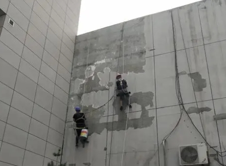 鹤壁市楼顶漏水维修公司分享下鹤壁市外墙防水的注意事项